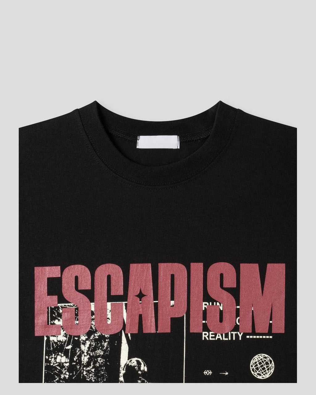 (UNISEX) Escapism Graphic Long Sleeve