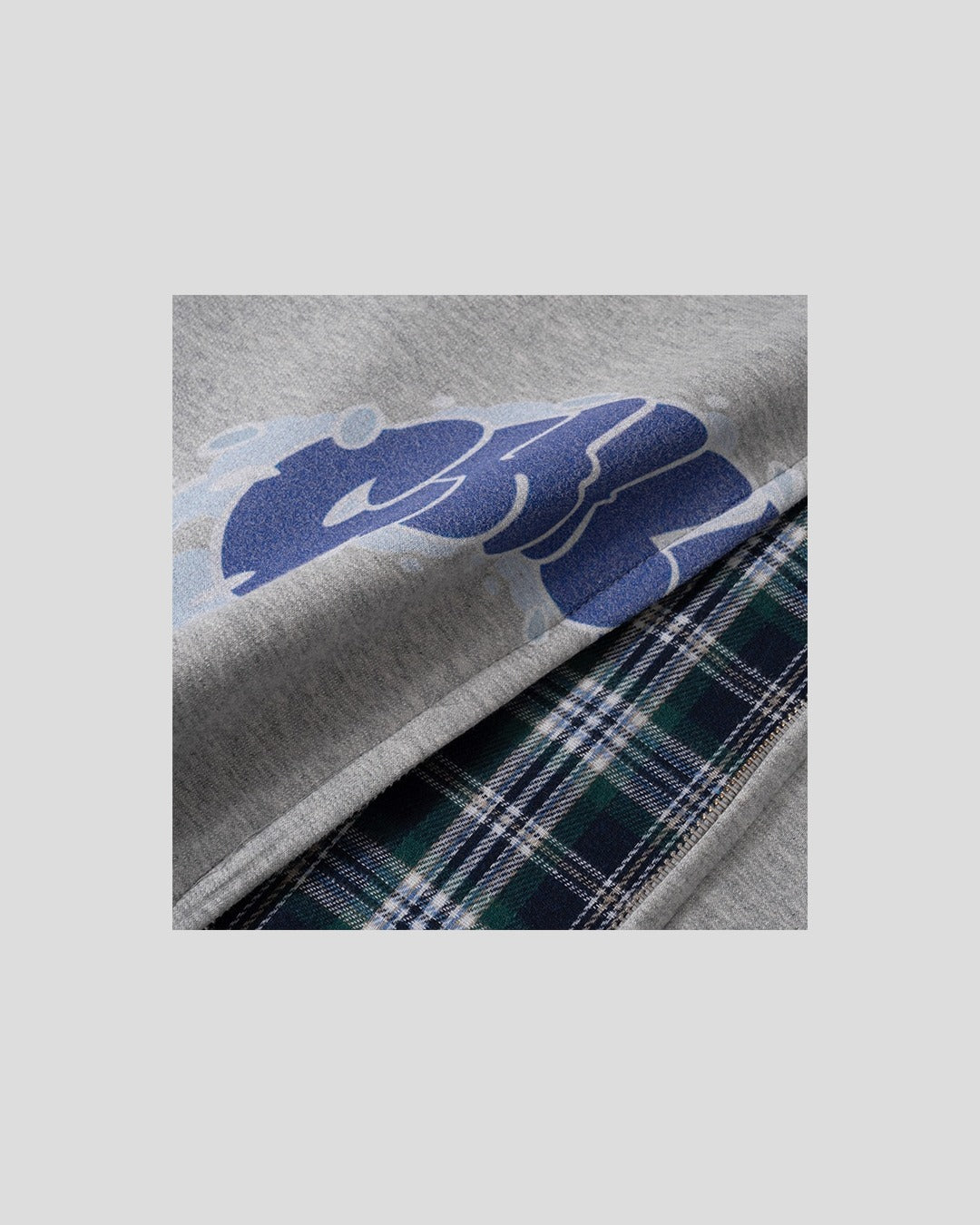 (UNISEX) Chill Reversible Over Hood Zip-Up