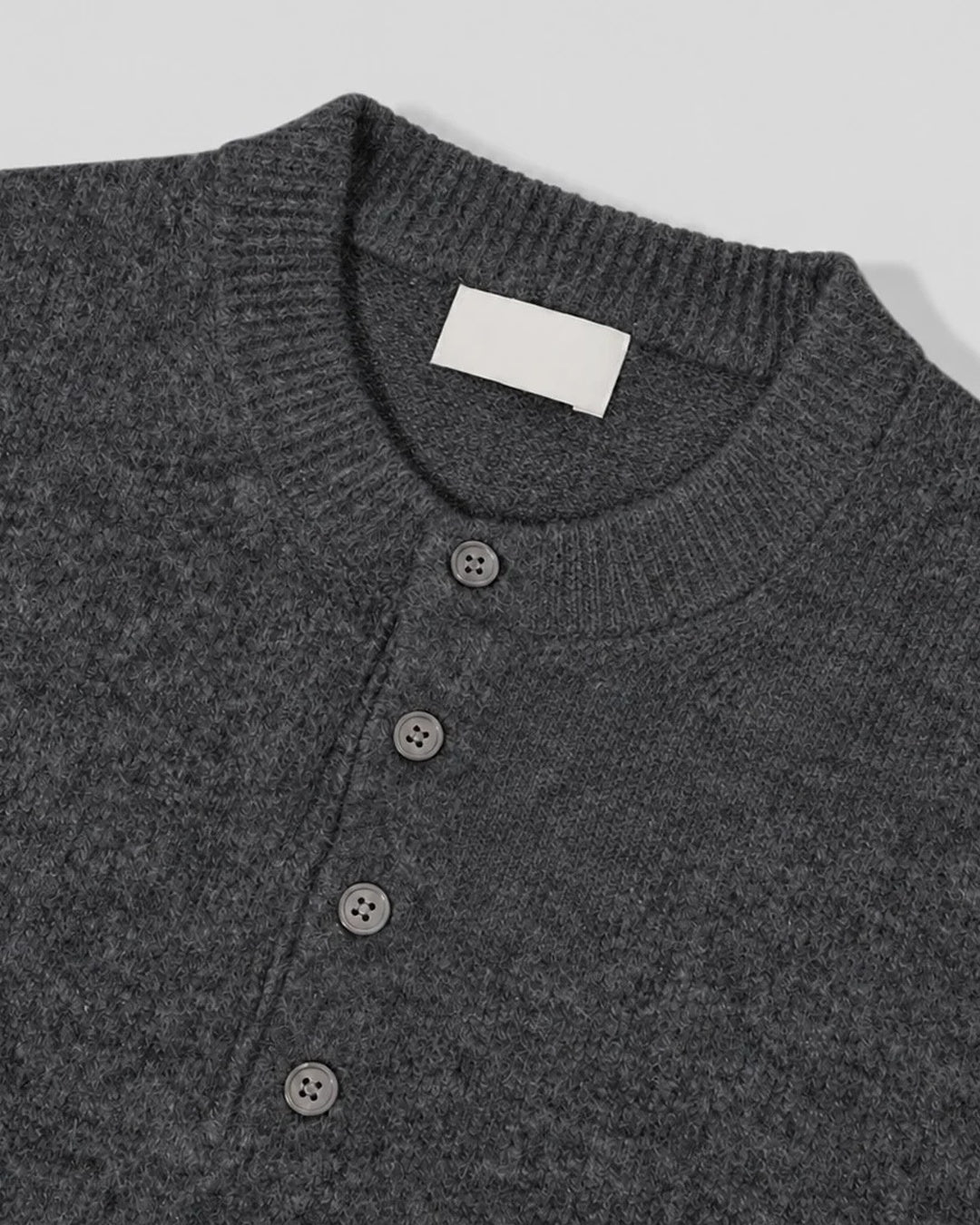 (UNISEX) Pone Henley Neck Wool Mix Knit