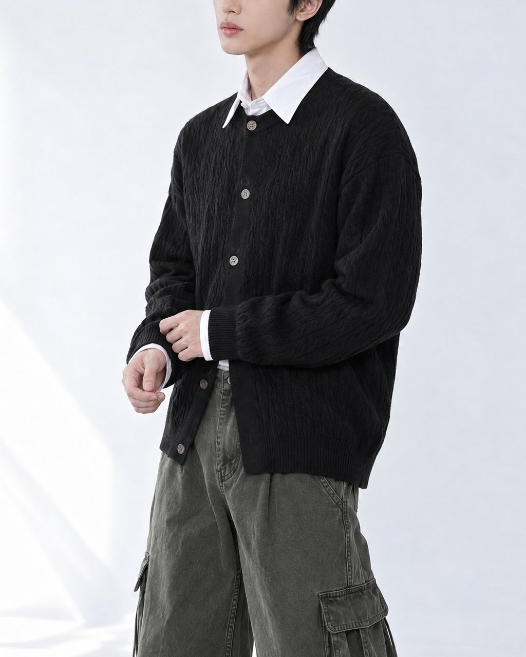(UNISEX) Brioche Crew Neck Cardigan