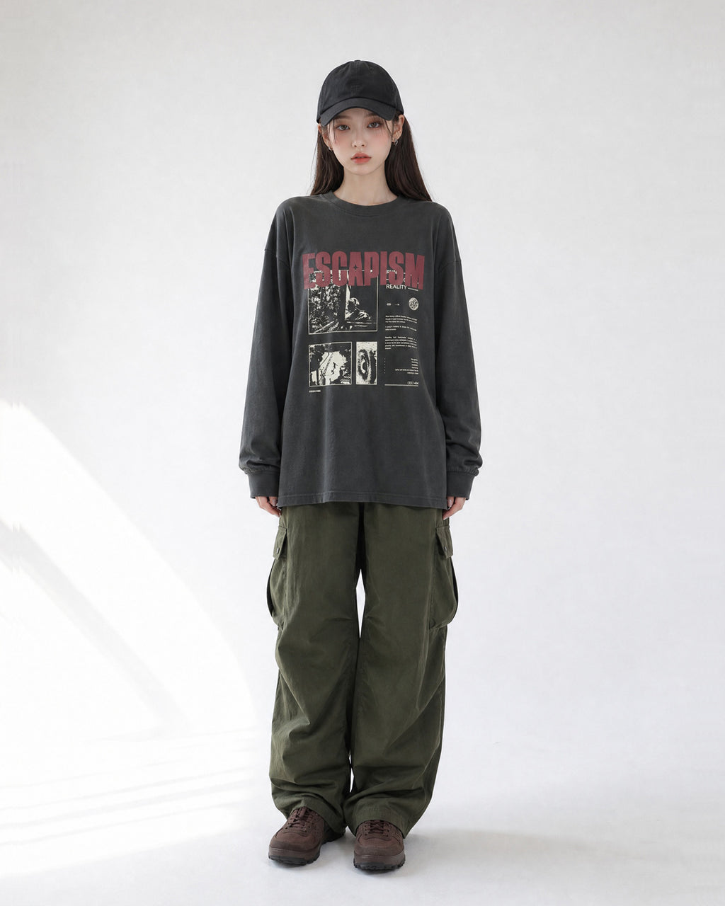 (UNISEX) Escapism Graphic Long Sleeve