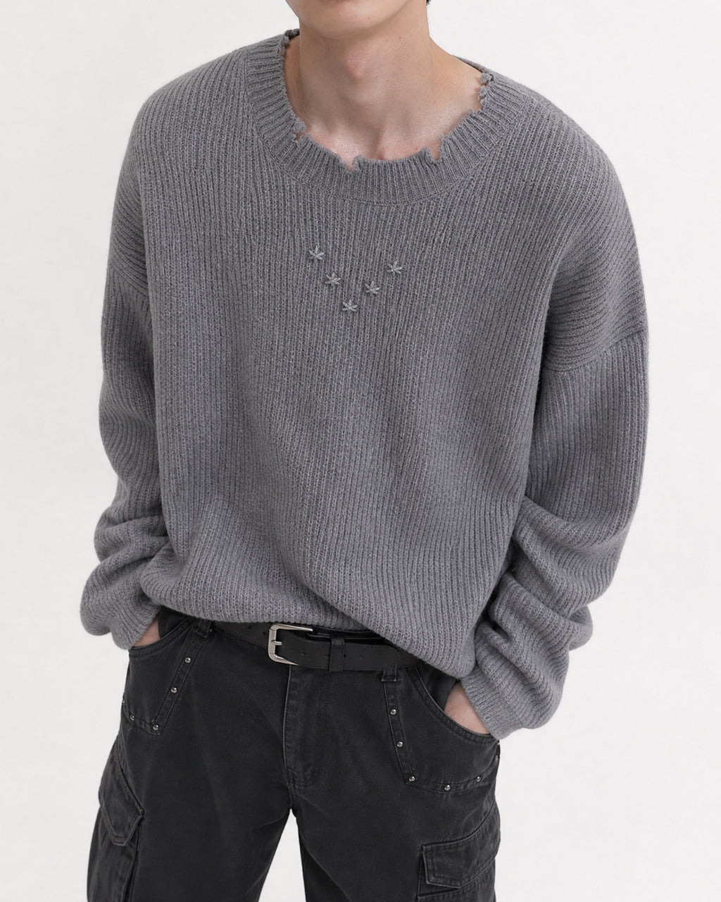 (UNISEX) Studs Over Knit