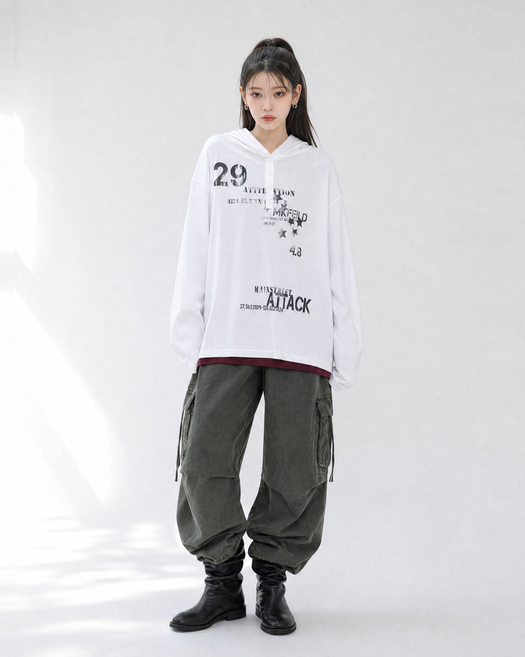 (UNISEX) Attack Henley Hooded Long Sleeve