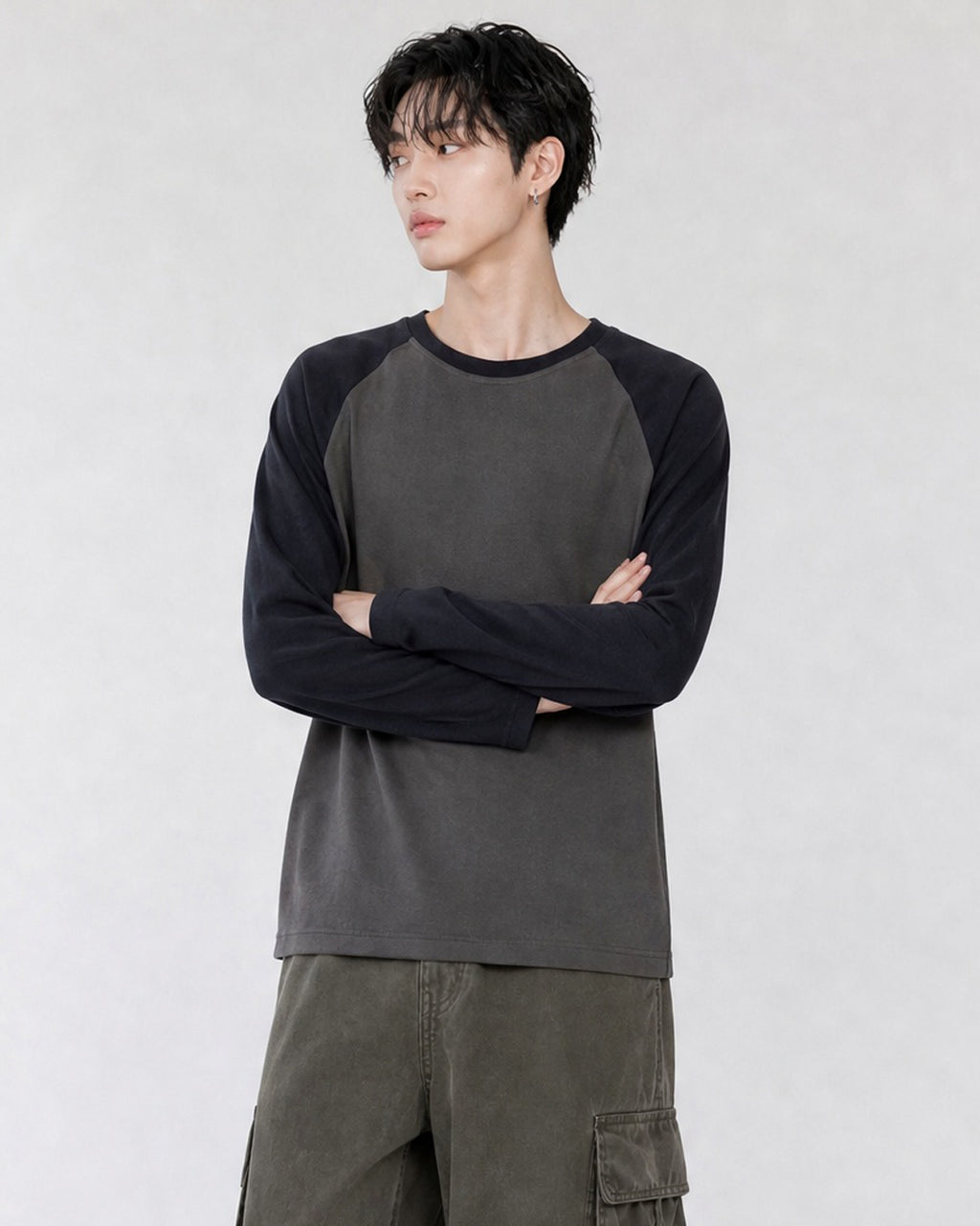 (UNISEX) Hands Raglan Long Sleeve