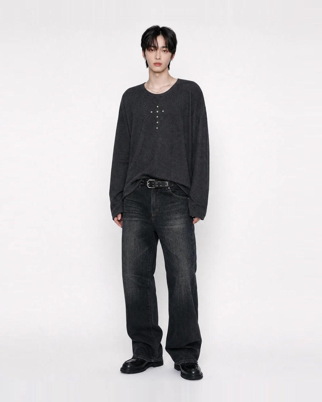 (UNISEX) Rivet Ribbed Long Sleeve