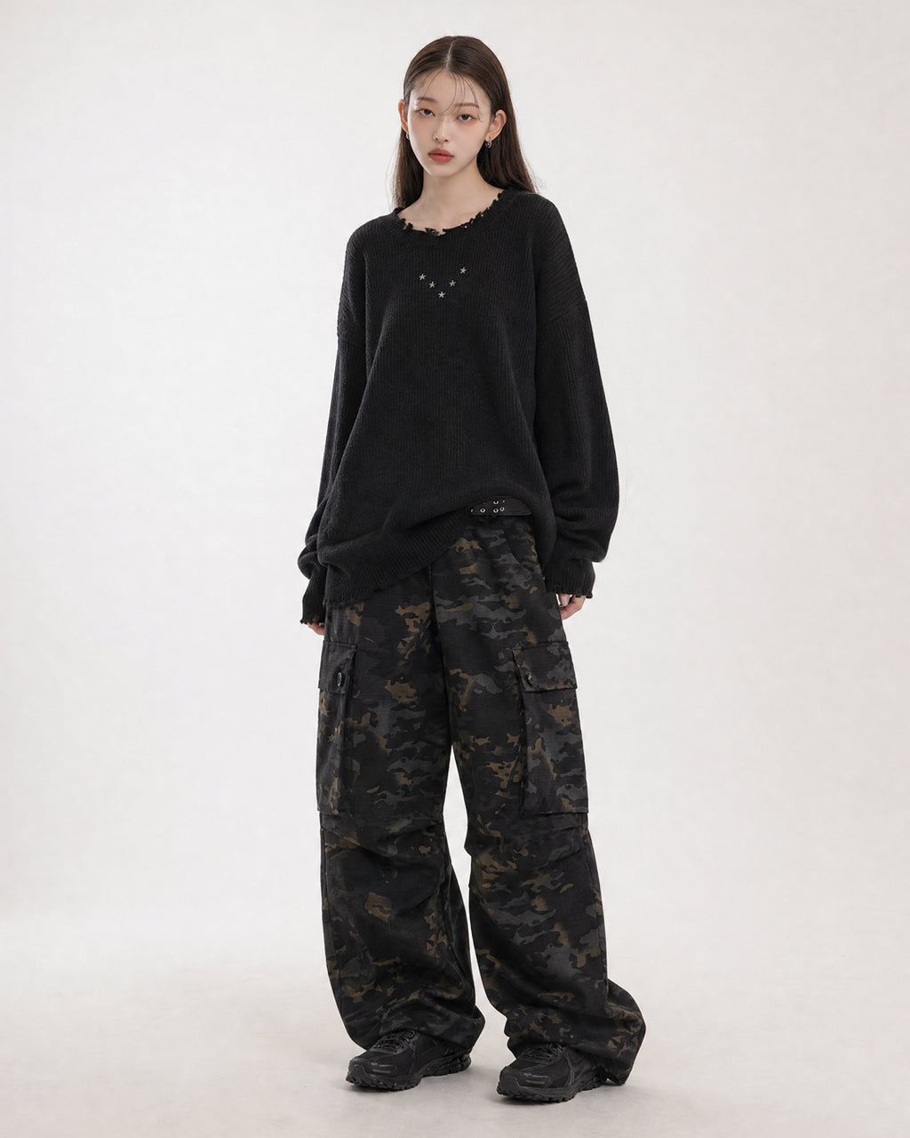 (UNISEX) Studs Over Knit