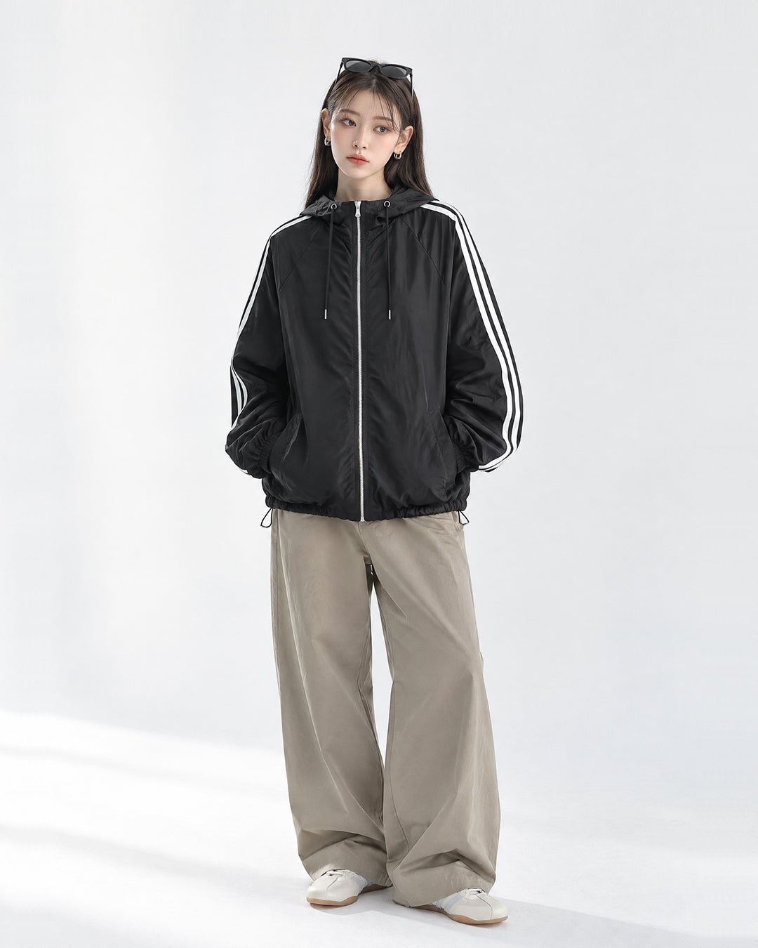 (UNISEX) Aka Track Hood Windbreaker