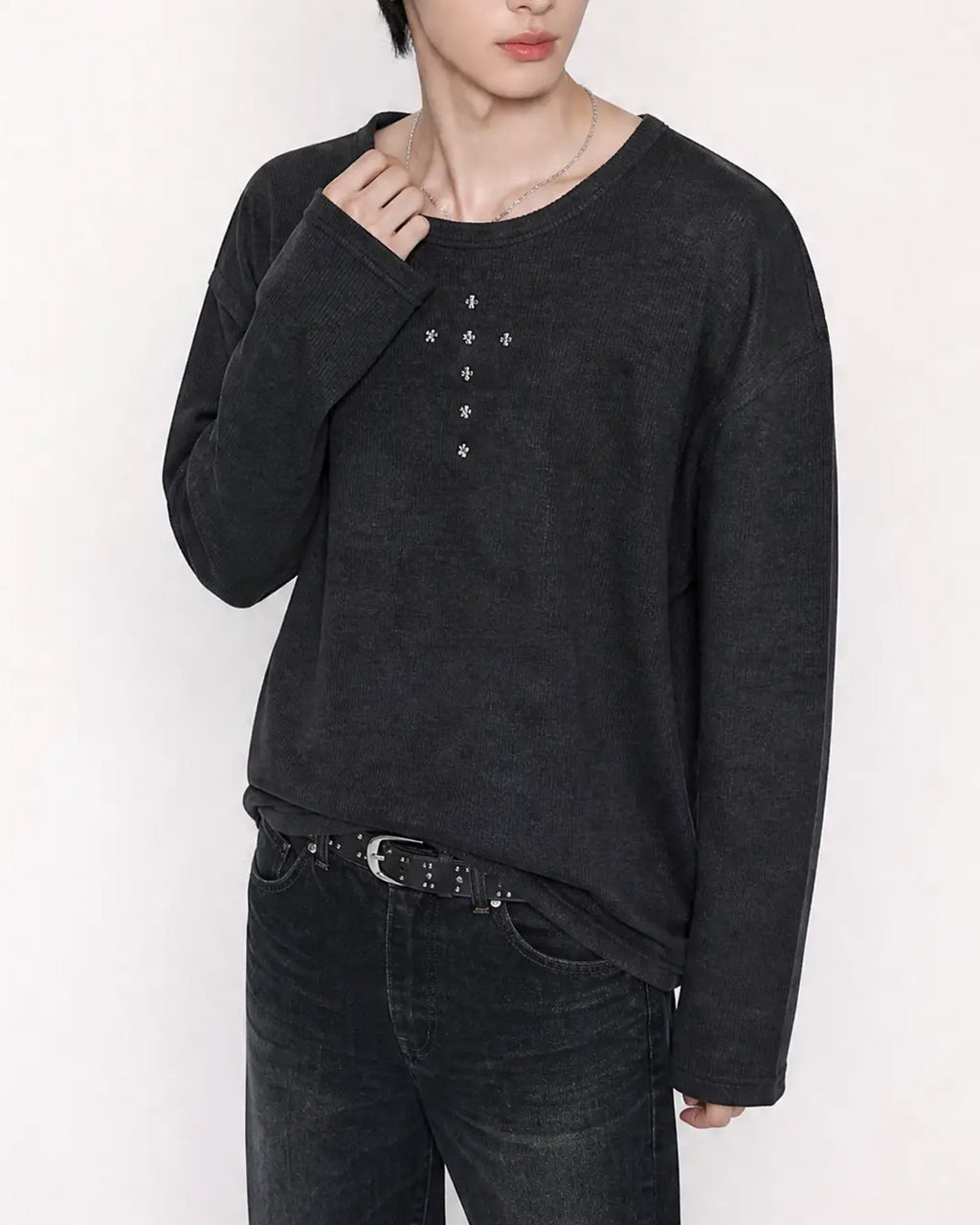 (UNISEX) Rivet Ribbed Long Sleeve