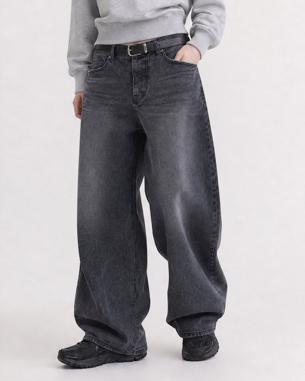 (UNISEX) Fringe Pocket Crack Washed Jeans