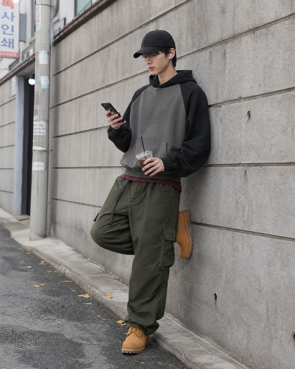 (UNISEX) Raglan Color Block Crop Hoodie