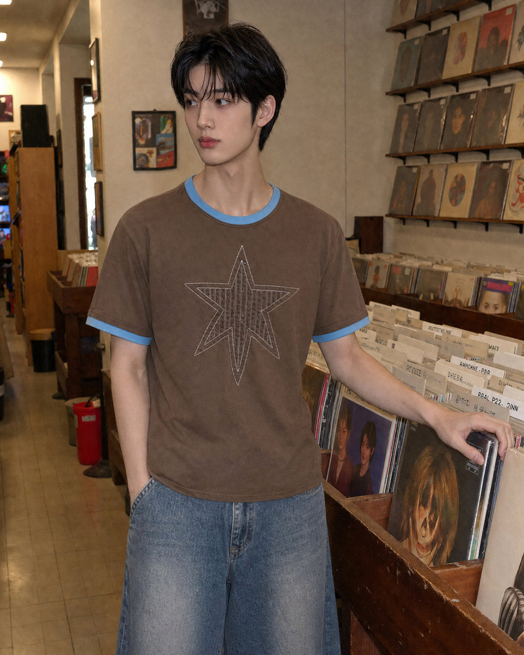 (UNISEX) Cutting Star Double Sleeve Tee