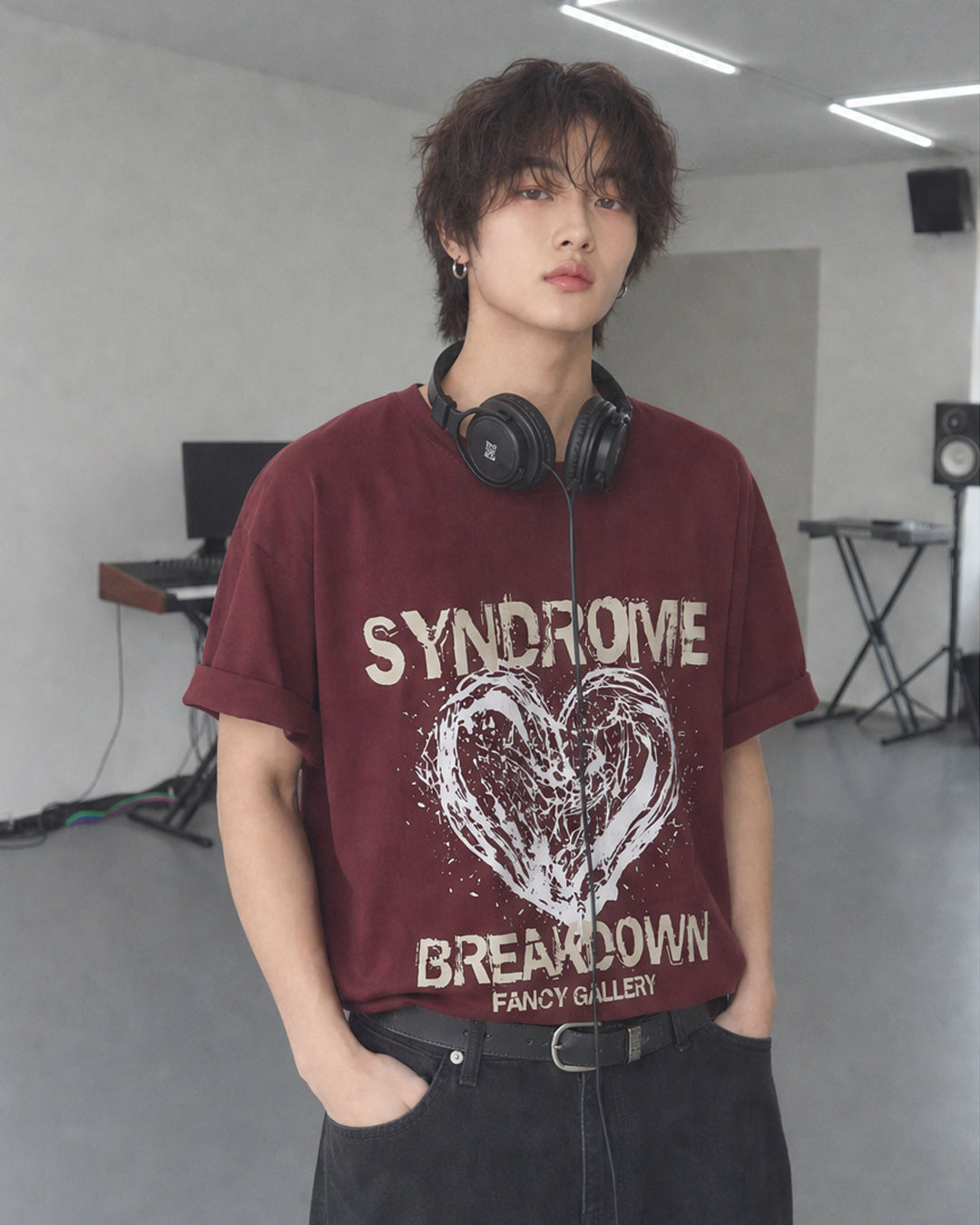 (UNISEX) Heart Syndrome Over Tee