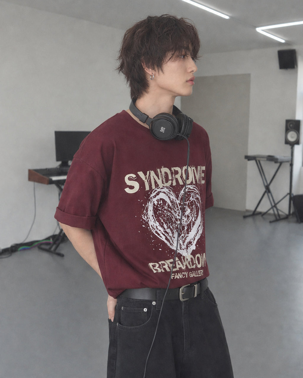 (UNISEX) Heart Syndrome Over Tee