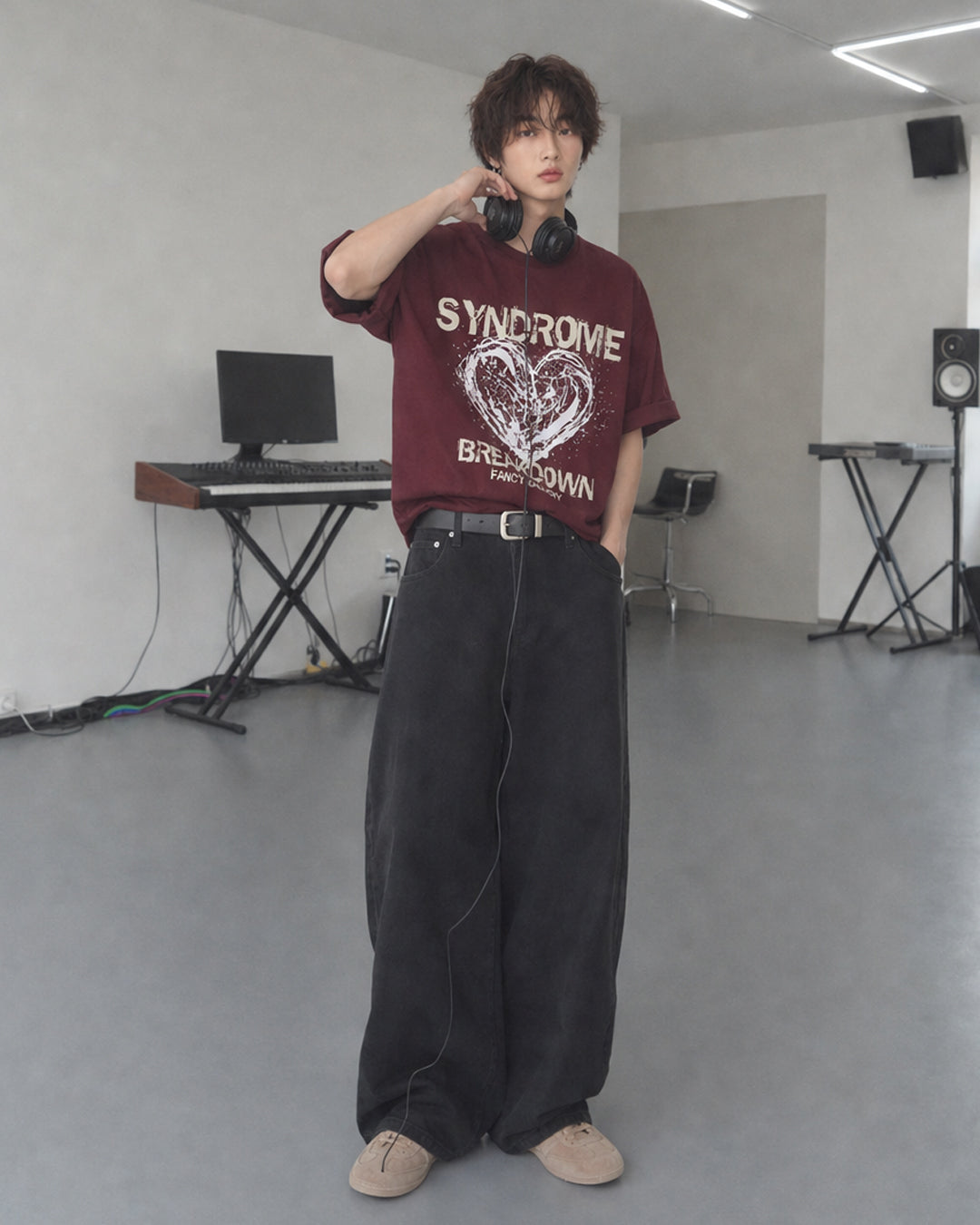 (UNISEX) Heart Syndrome Over Tee
